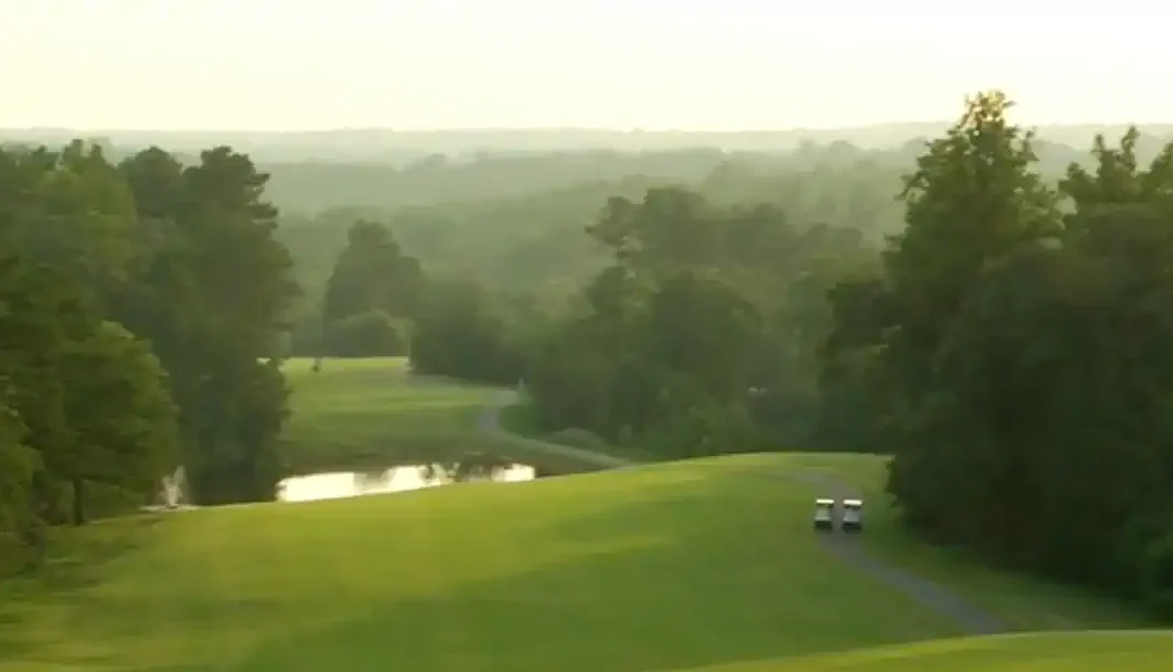 Highland Walk: Discovering Royston’s Tranquil Golfing Masterpiece